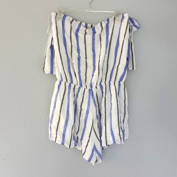 Nwt. Latiste by Amy striped romper - Picture 1 of 5